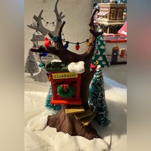 DEPT. 56 Snow Village kids treehouse